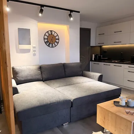 Kiriakos Apartment *