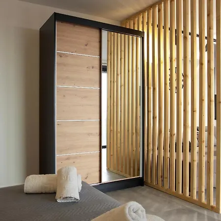 Kiriakos Apartment *
