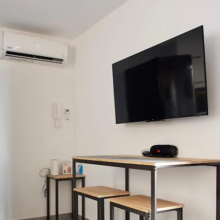 Kiriakos Apartment *