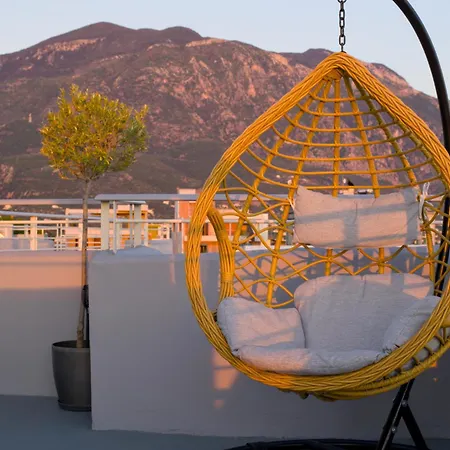 Kiriakos شقة كالاماتا